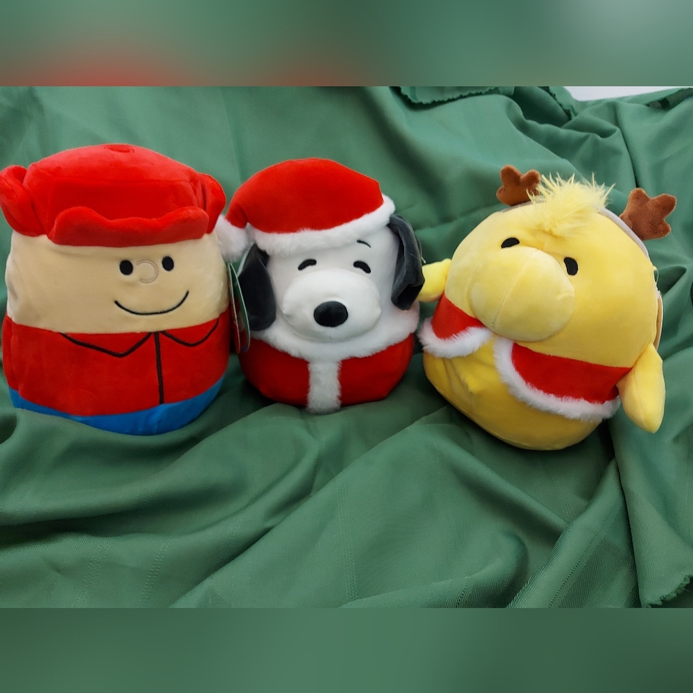 Peanuts Charlie Brown, Snoopy, Woodstock Christmas Squishmallows